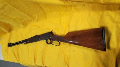 WINCHESTER 9422 XTR 22 S,L,LR IN EXCELLENT CONDITION