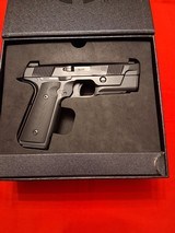 Hudson H9 - 2 of 6