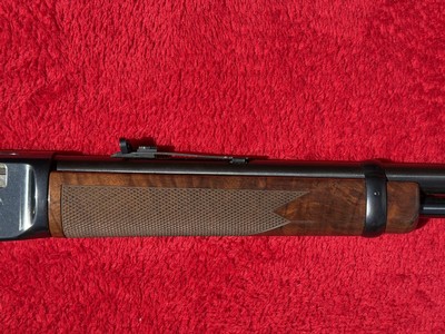 Winchester 9422 High Grade Coon & Hound Engraved .22LR, Extra Fancy Wood - Image 6 of 9
