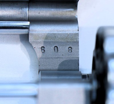 Taurus Model 608 8 Shot 357 Magnum 4" Barrel - Image 12 of 15