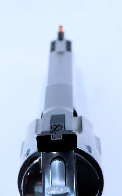 Taurus Model 608 8 Shot 357 Magnum 4" Barrel - Image 13 of 15