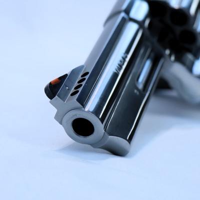 Taurus Model 608 8 Shot 357 Magnum 4" Barrel - Image 15 of 15