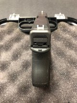 Glock G27 Gen 4 Excellent Condition - 5 of 8