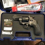 SMITH & WESSON Model 357 NG 41 Magnum Revolver Night Guard Big Dot - 4 of 10