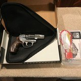 Diamondback SDR Exclusive Grip 357 Mag/38 Special +P Hogue Wood Grips - 4 of 4