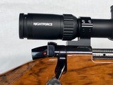 Weatherby Mark V Custom Grade 460 Wby Mag w/ Nightforce scope - 6 of 14
