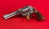 S&W Model 686 Distinguished Combat Magnum Stainless 357 Made 1987 - 1 of 11