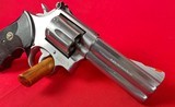 S&W Model 686 Distinguished Combat Magnum 357 Magnum - 4 of 7