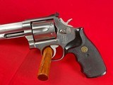S&W Model 686 Distinguished Combat Magnum 357 Magnum - 2 of 7