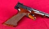 Browning Medalist Target Pistol 22LR made 1962 w/ barrel weights - 2 of 10