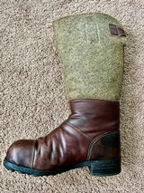 WWII WW2 German Late-War Winter Combat Boots in Brown Leather with RBNr
in Superb Condition - 3 of 15