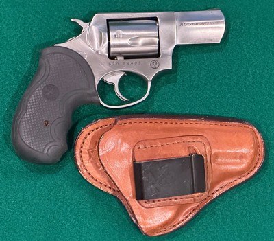 Ruger SP101 - Image 1 of 2
