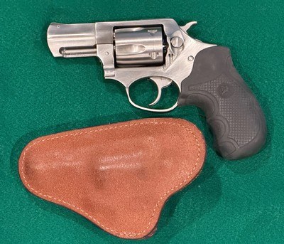 Ruger SP101 - Image 2 of 2
