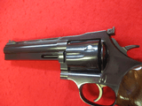 Dan Wesson 44 Magnum, 6