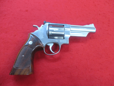 S&W, 629-1, 44 Mag., 4