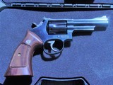 Smith & Wesson Model 19-7 1994 357 Magnum - 2 of 14