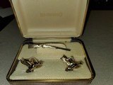 GOLD PLATED BROWNING TIE CLIP AND CUFFLINKS SET - 6 of 11