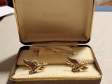 GOLD PLATED BROWNING TIE CLIP AND CUFFLINKS SET - 4 of 11