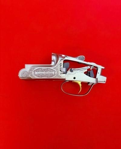PERAZZI MX2000/10 12 GAUGE RECEIVER, TRIGGER, AND FOREND IRON - PREOWNED - Image 5 of 6
