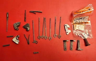 LOT OF ASSORTED SHOTGUN PARTS - Image 11 of 12