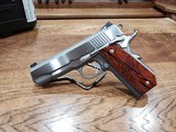 Dan Wesson 1911 Commander Classic 45 acp Bobtail Stainless - 8 of 11