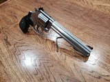 Smith & Wesson Model 686 Plus 357 Magnum - 6 of 8