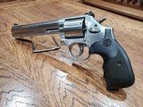 Smith & Wesson Model 686 Plus 357 Magnum - 4 of 8