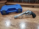 Smith & Wesson Model 686 Plus 357 Magnum - 2 of 8
