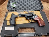 Smith & Wesson Performance Center Model 19 Carry Comp 3 in. 357 Magnum - 2 of 10