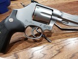 Smith & Wesson Performance Center Pro Series Model 686 SSR 357 Magnum 4 in. - 7 of 9