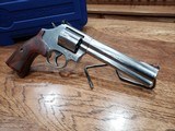 Smith & Wesson Model 686 Plus Deluxe 357 Magnum 6 in. - 7 of 7