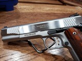 Smith & Wesson Model SW1911 E Series 1911 45 acp - 4 of 7