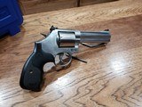 Smith & Wesson Model 686 Plus 357 Magnum 5 in. - 3 of 6