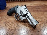Smith & Wesson Model 69 Combat 44 Magnum - 5 of 6