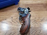 Smith & Wesson Model 686-6 Plus Deluxe 3 in. - 3 of 6