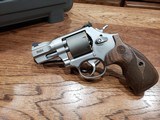 Smith & Wesson Performance Center Model 986 9mm Luger