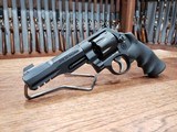 Smith & Wesson Performance Center M&P R8 357 Magnum - 1 of 8