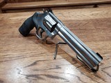 Smith & Wesson Model 617 22 LR 6 in. - 4 of 6