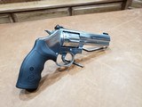 Smith & Wesson Model 617 22 LR Stainless 4
