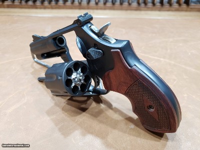 Smith & Wesson Performance Center 586 L-Comp 357 Magnum - Image 7 of 10