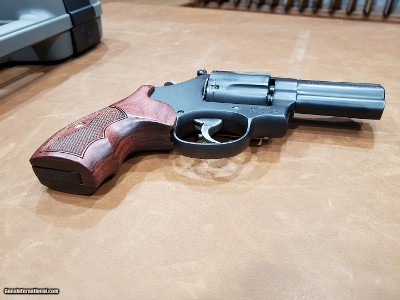 Smith & Wesson Performance Center 586 L-Comp 357 Magnum - Image 8 of 10