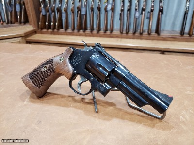 Smith & Wesson Model 29 Classic 44 Magnum