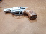 Smith & Wesson Model 640 Engraved 357 Magnum w/ Wood Case - 5 of 6