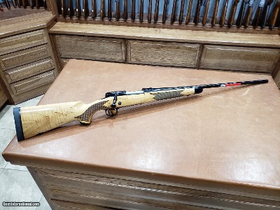Winchester Model 70 Super Grade Maple 300 WM