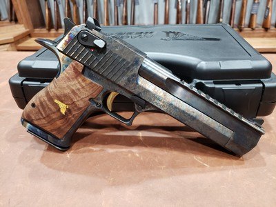 Magnum Research Desert Eagle Case Hardened .50 AE 6