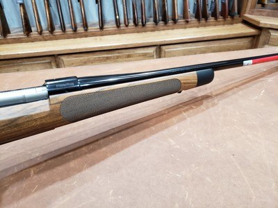 Winchester Model 70 Super Grade AAA French Walnut 7mm Rem Mag - Image 5 of 12