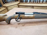 Winchester Model 70 Super Grade AAA French Walnut 7mm Rem Mag - 4 of 12
