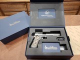 Dan Wesson 1911 Kodiak 10mm Tri-Tone 6