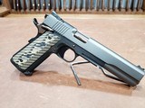 Dan Wesson 1911 Kodiak 10mm Tri-Tone 6