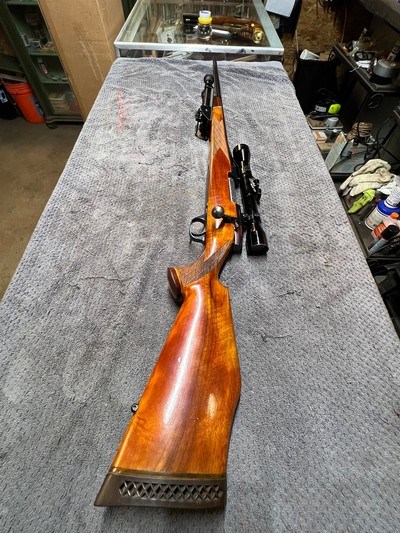 Left hand Weatherby Mark V 300wby German - Image 1 of 11